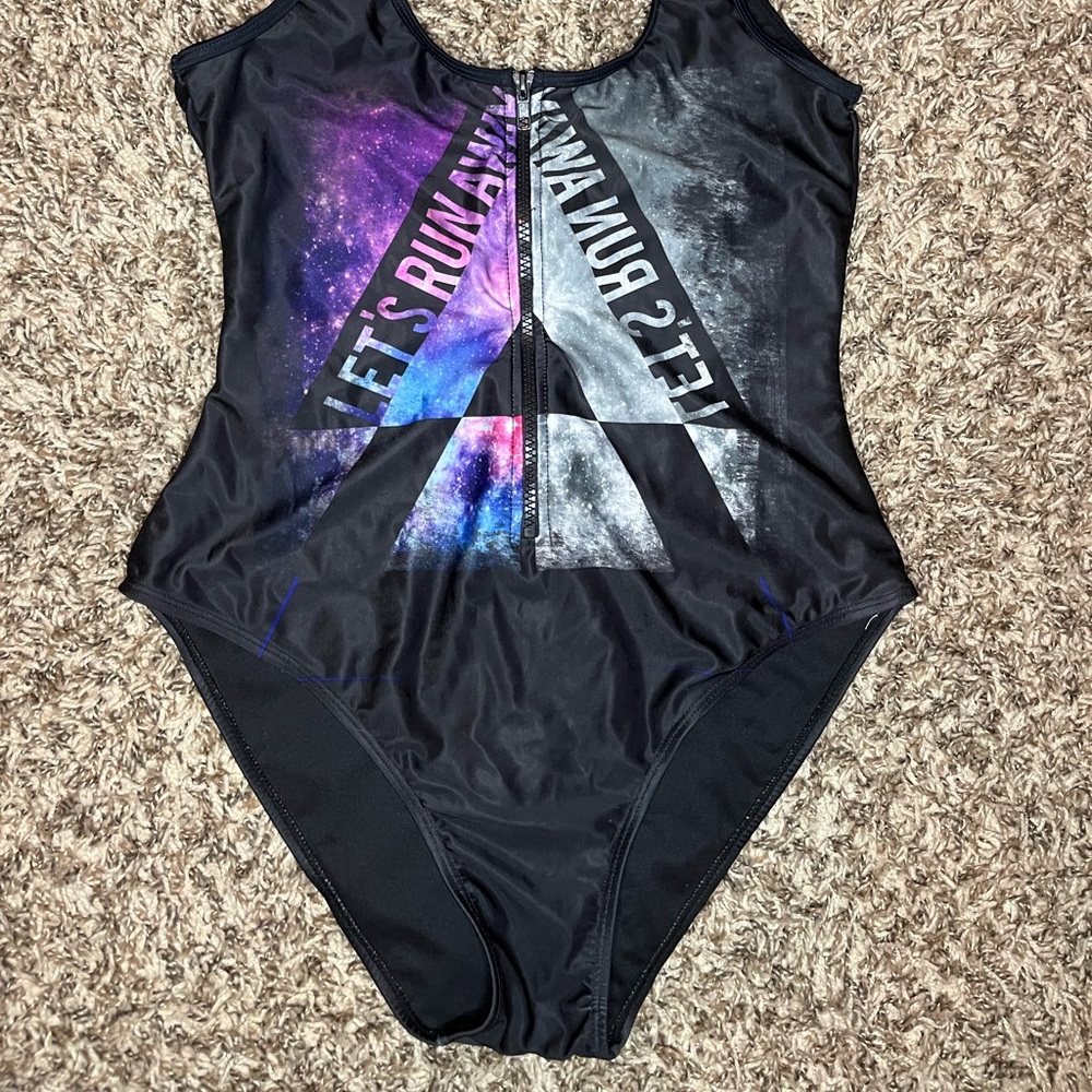 Swim suit